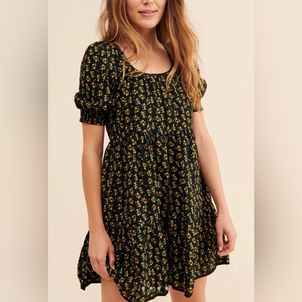 Find Me Now Ditsy Tiered Dress Msrp $147